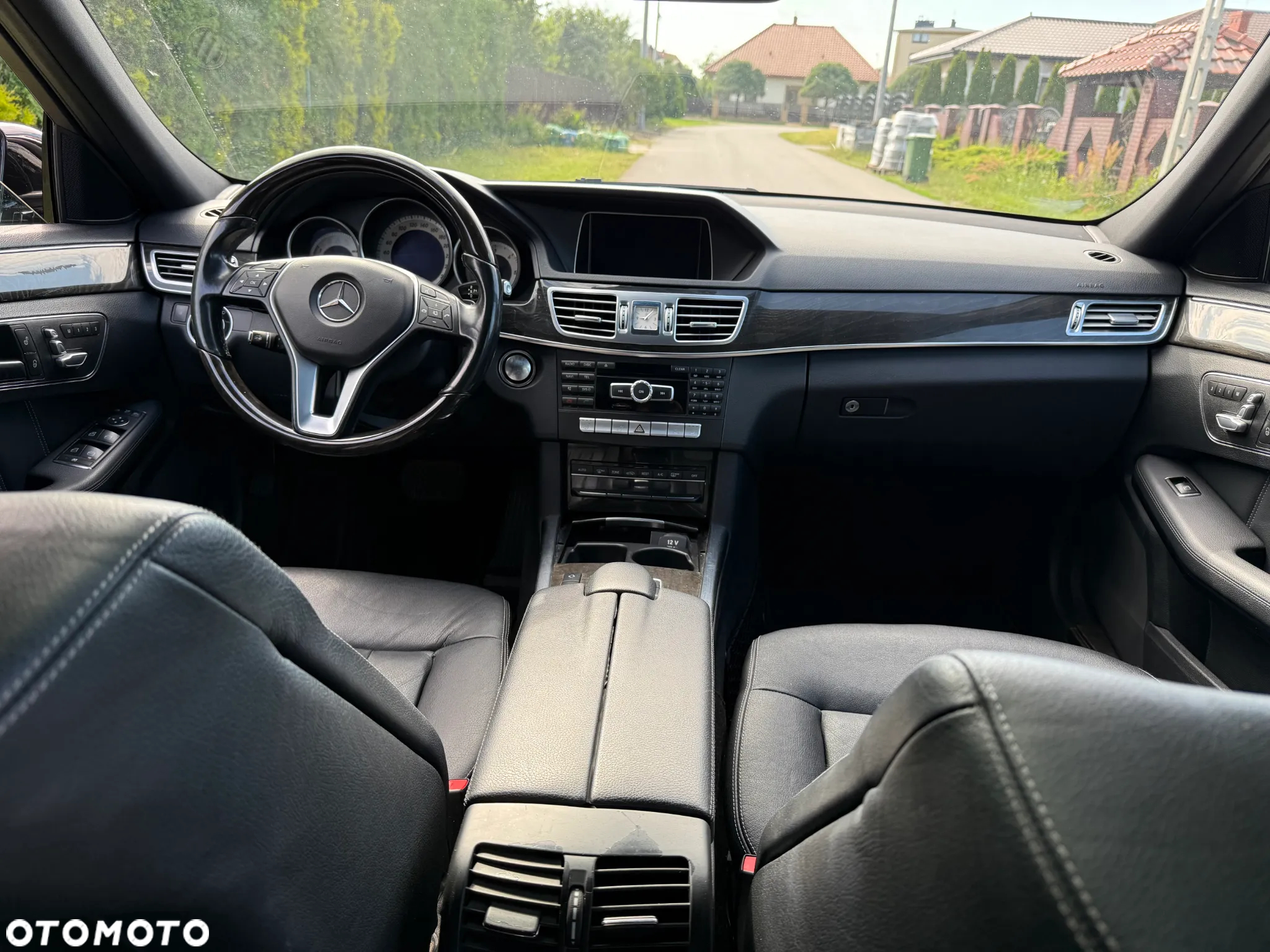 Mercedes-Benz Klasa E 300 BlueTec Hybrid - 12