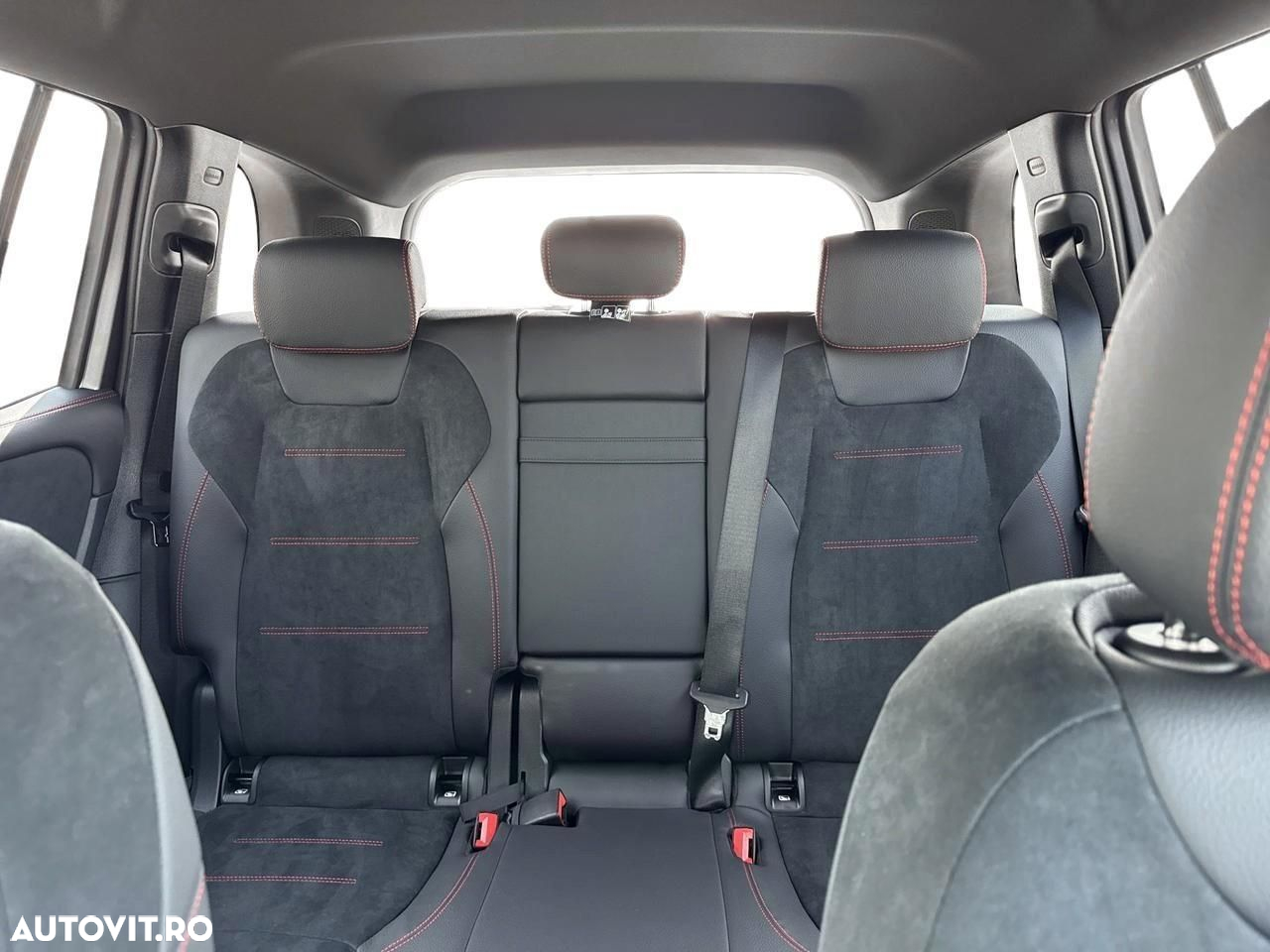 Mercedes-Benz GLB 220 4MATIC MHEV Aut. - 23