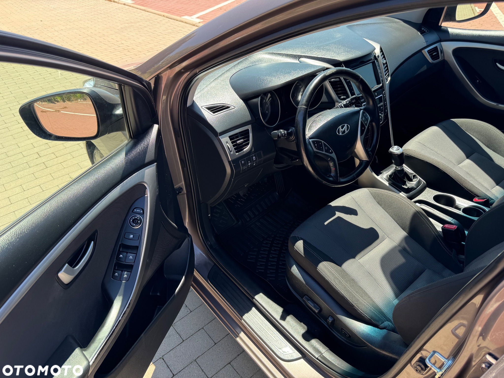 Hyundai i30 1.4 YES - 10