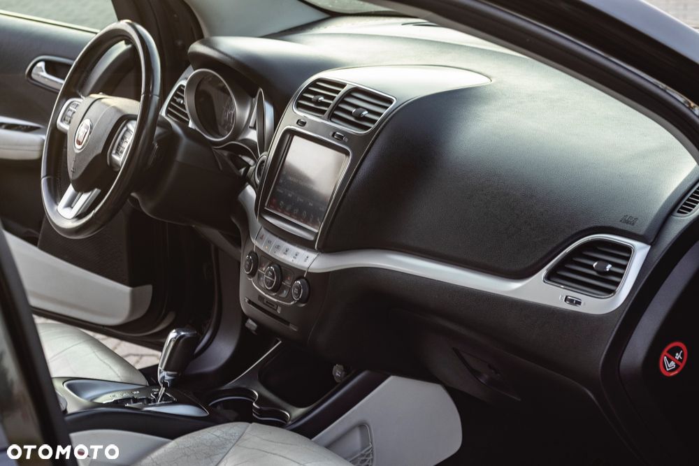 Fiat Freemont 3.6 V6 Lounge - 25