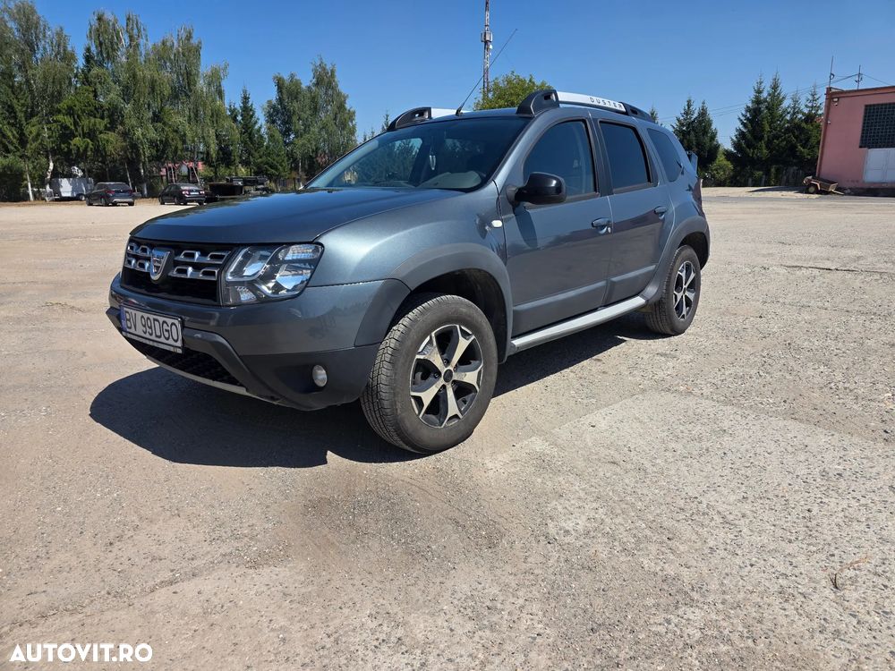 Dacia Duster dCi 110 FAP 4x2 Blackshadow - 4