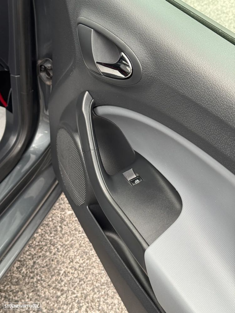 SEAT Ibiza 1.4 16V Reference - 3