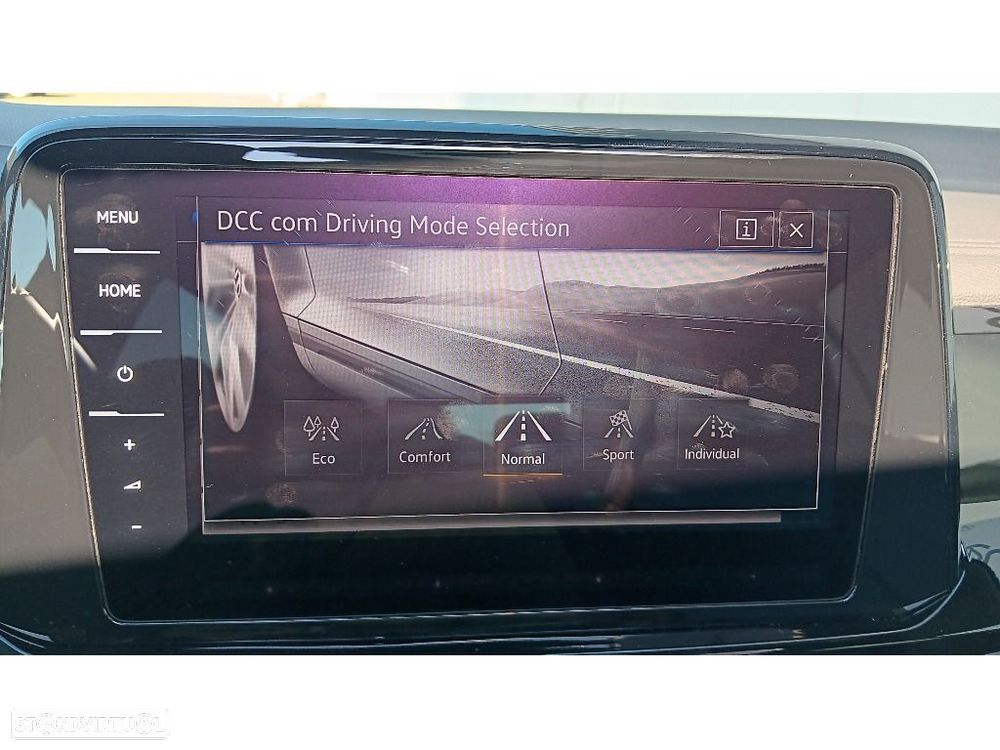 VW T-Roc 2.0 TDI R-Line DSG - 24