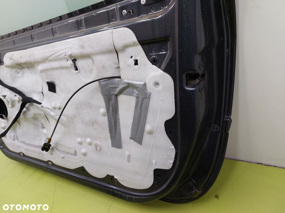 Drzwi prawe 3 drzwi RENAULT CLIO III 2005-2009 TEB66 CZARNE - 9