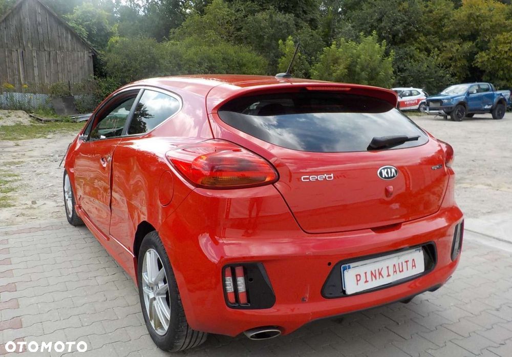 Kia Ceed - 13