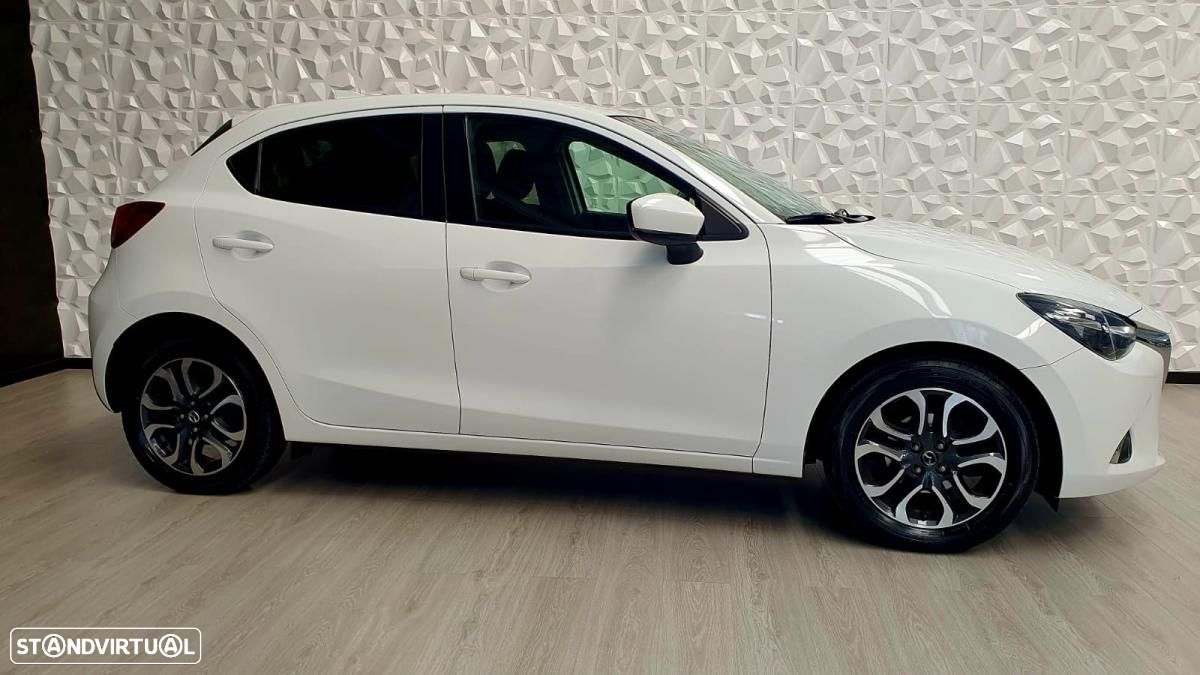 Mazda 2 1.5 Sky-G Evolve Navi - 4