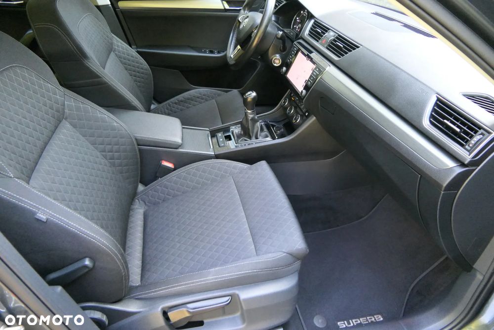 Skoda Superb 1.6 TDI Style - 21