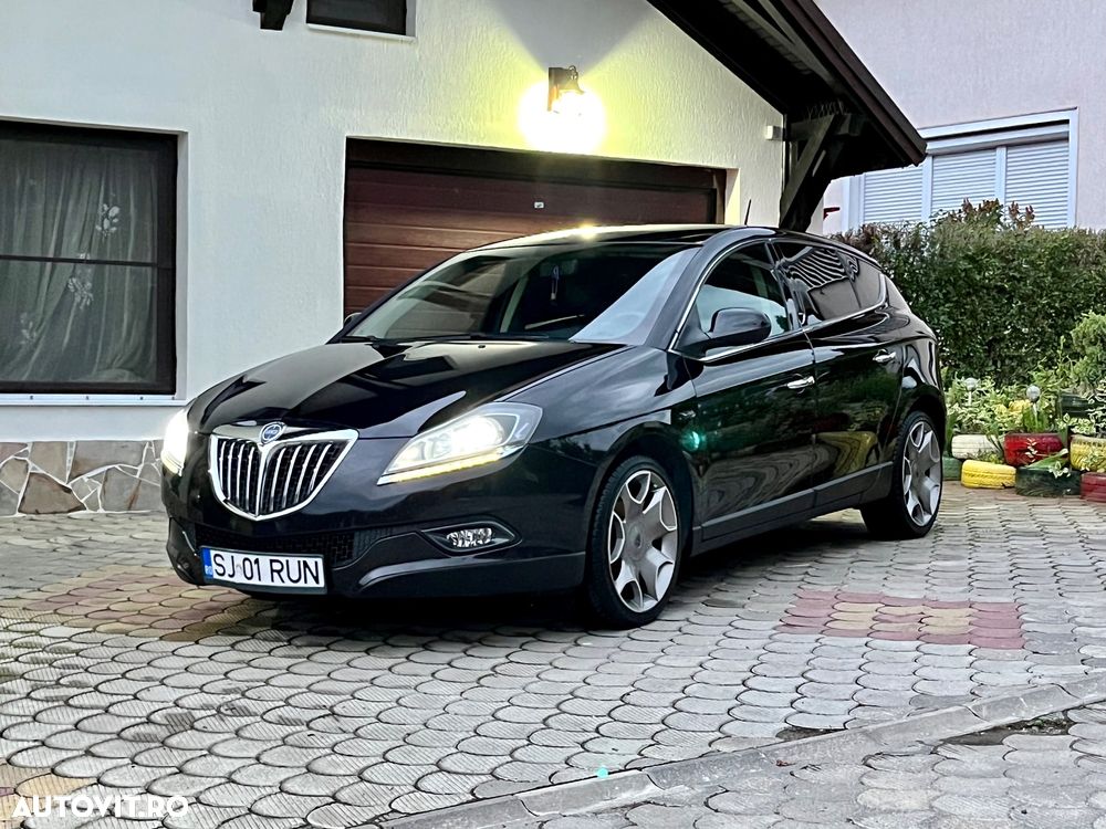 Lancia Delta 1.6 MultiJet Oro - 1