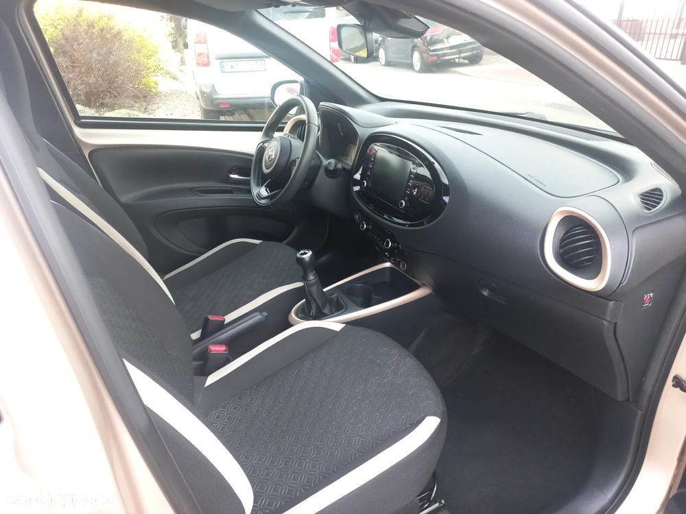 Toyota Aygo X Air Style - 26