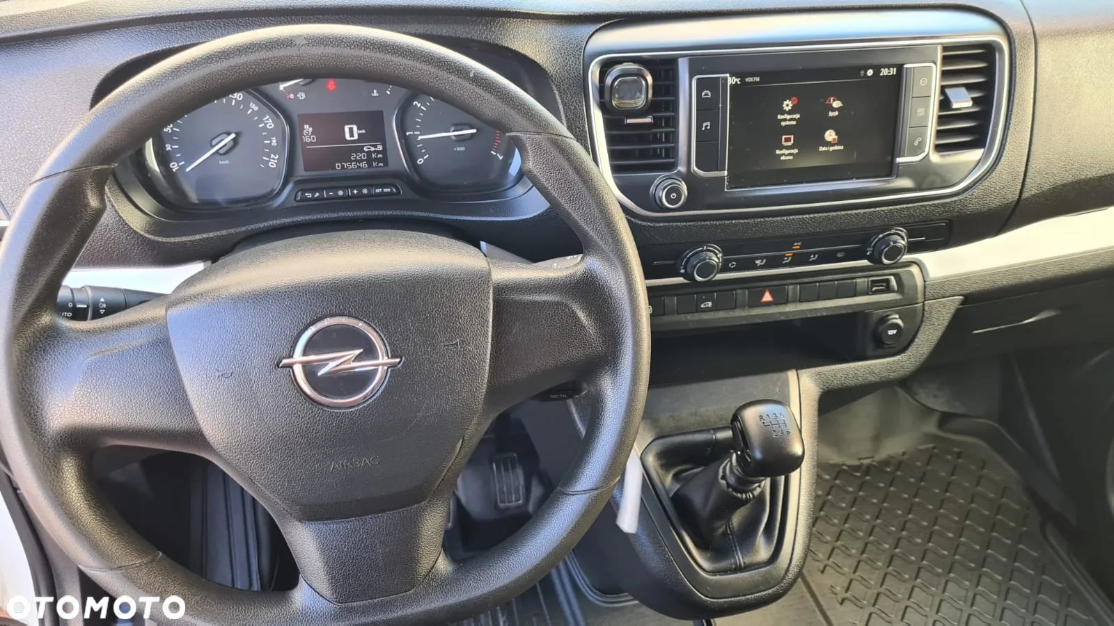 Opel Vivaro - 28