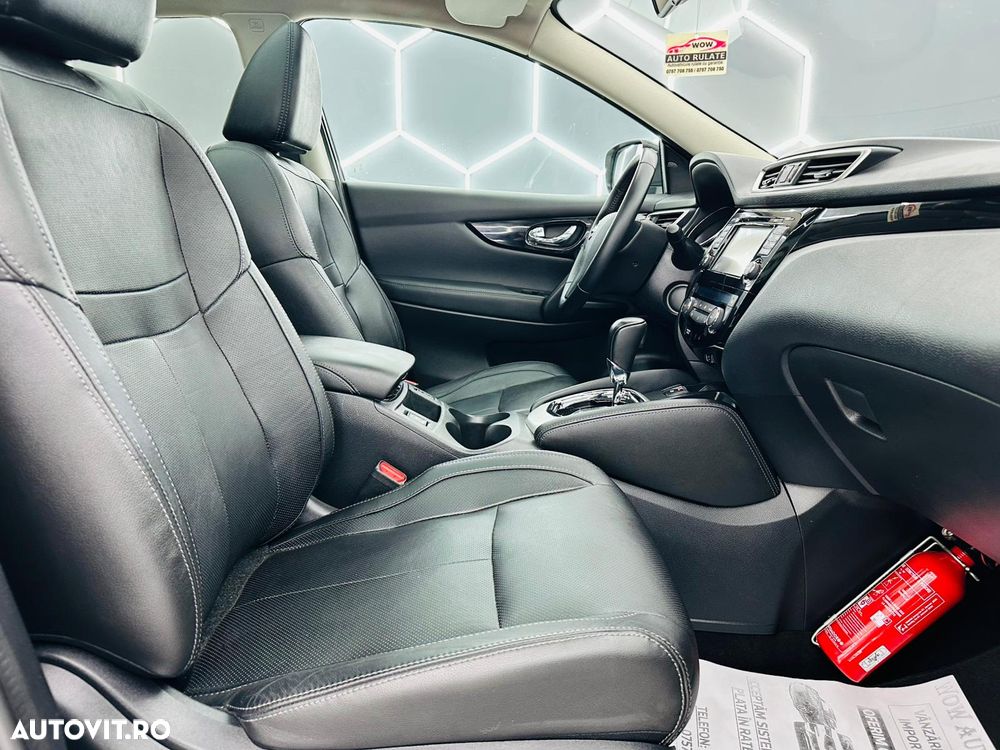 Nissan Qashqai 1.6 DCI Xtronic TEKNA - 19