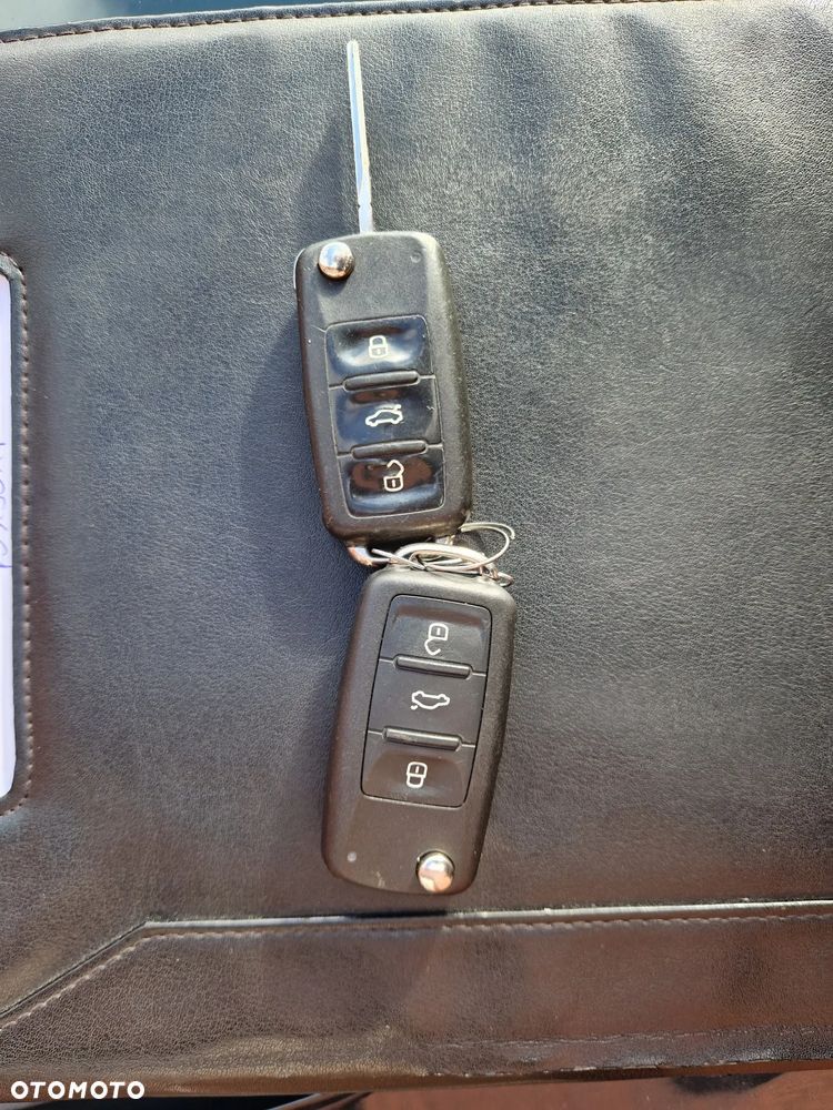 Volkswagen Caddy Trendline Mixt - 14