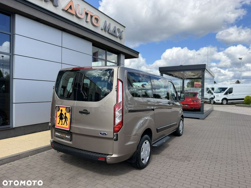 Ford Tourneo Custom - 7