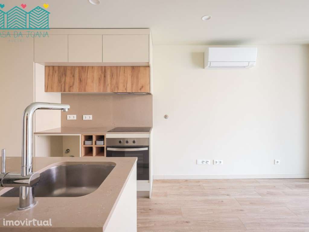 Apartamento T1 com Lugar de Garagem em São Bernardo - Grande imagem: 2/23