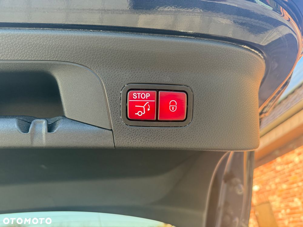 Mercedes-Benz GLC 300 d 4Matic 9G-TRONIC AMG Line - 10