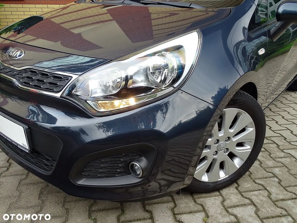 Kia Rio 1.2 Dream Team Edition - 22