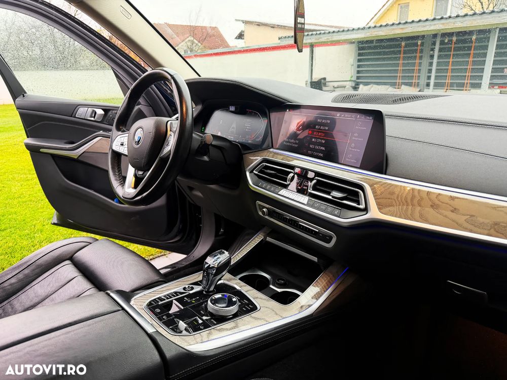 BMW X7 xDrive40i - 10