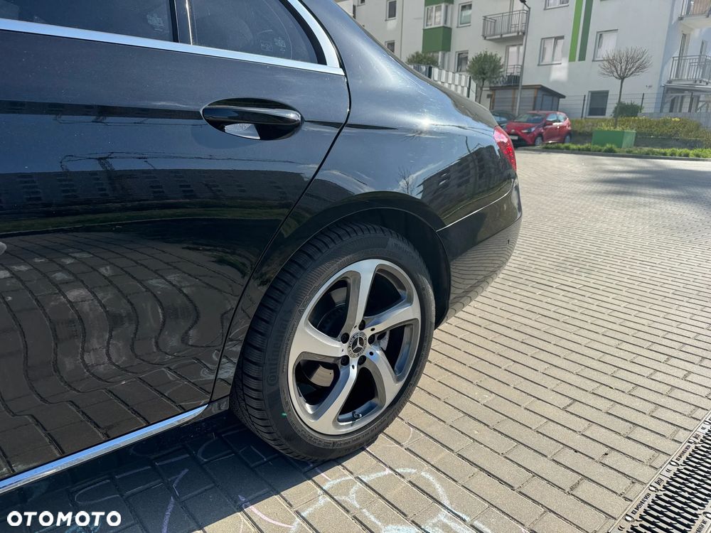 Mercedes-Benz Klasa E 200 9G-TRONIC - 13
