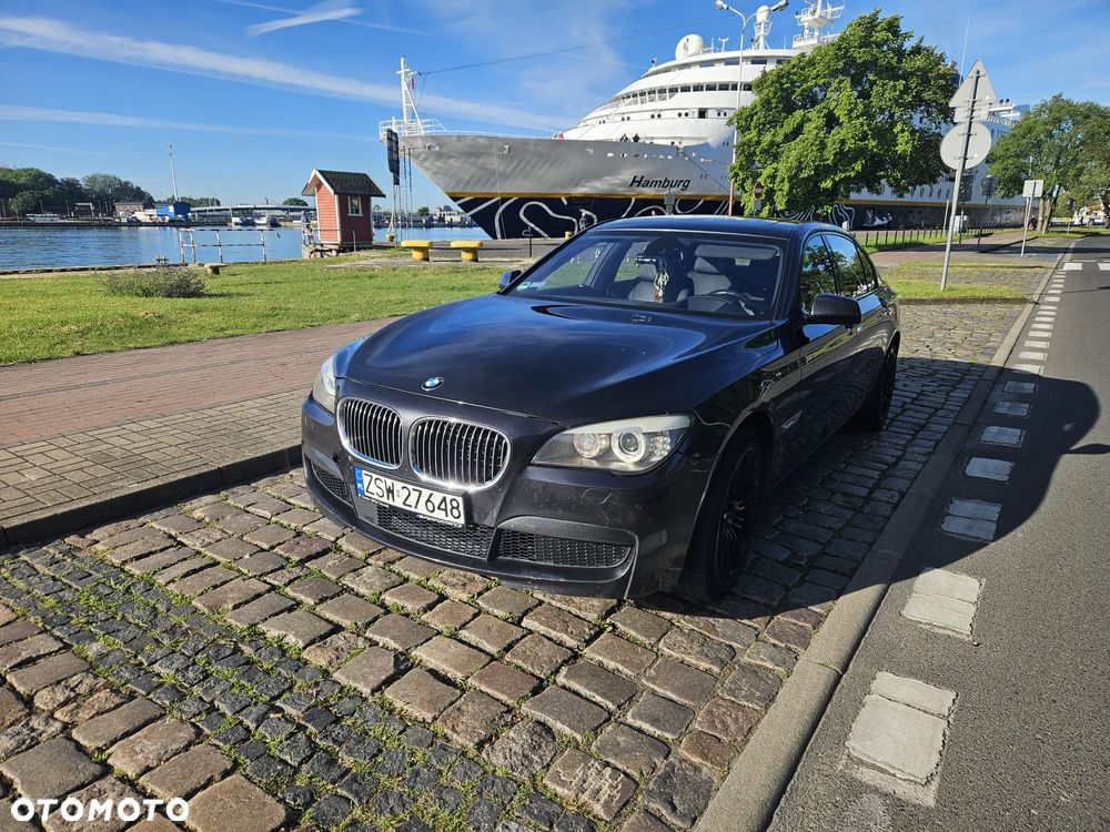 BMW Seria 7 750i L xDrive - 1