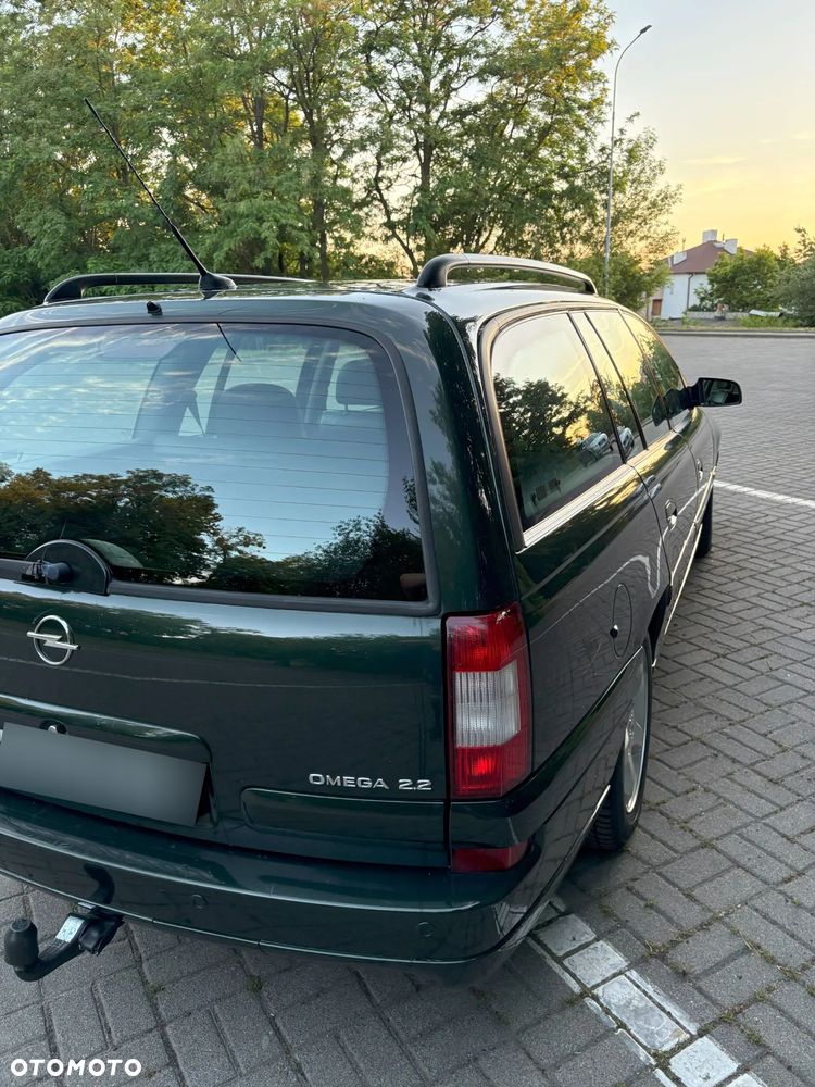 Opel Omega 2.2 Elegance - 10