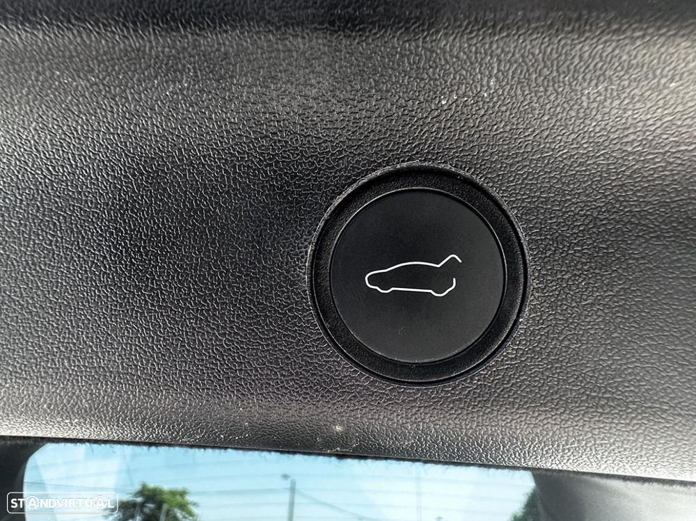 Tesla Model Y Long Range Tração Integral - 13