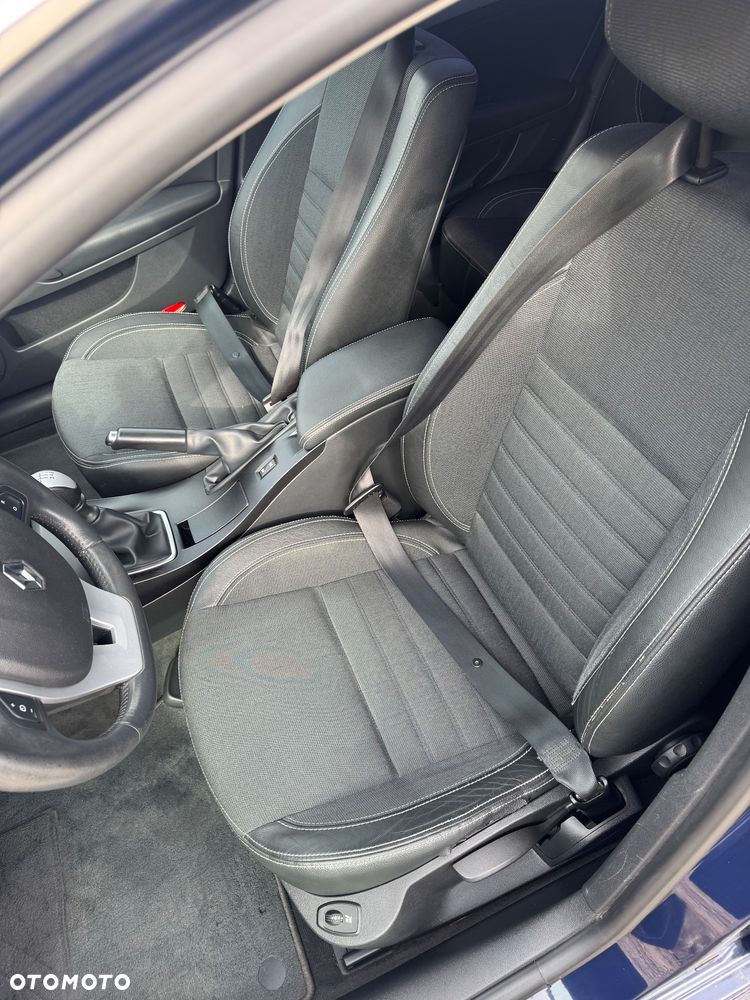 Renault Laguna dCi 150 FAP Dynamique - 11