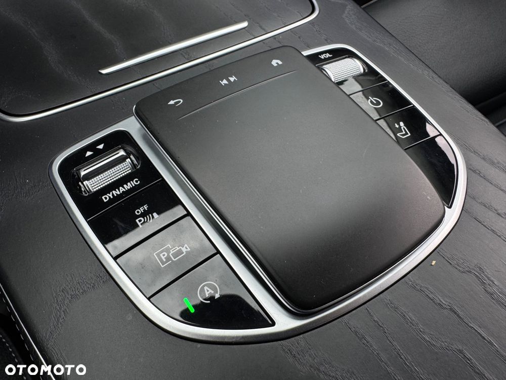 Mercedes-Benz Klasa E 200 9G-TRONIC Exclusive - 28