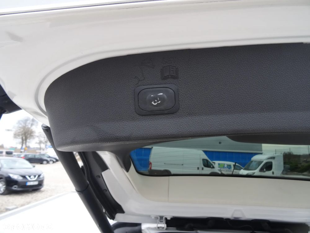 Ford Escape 2.0 EcoBoost AWD Titanium - 16
