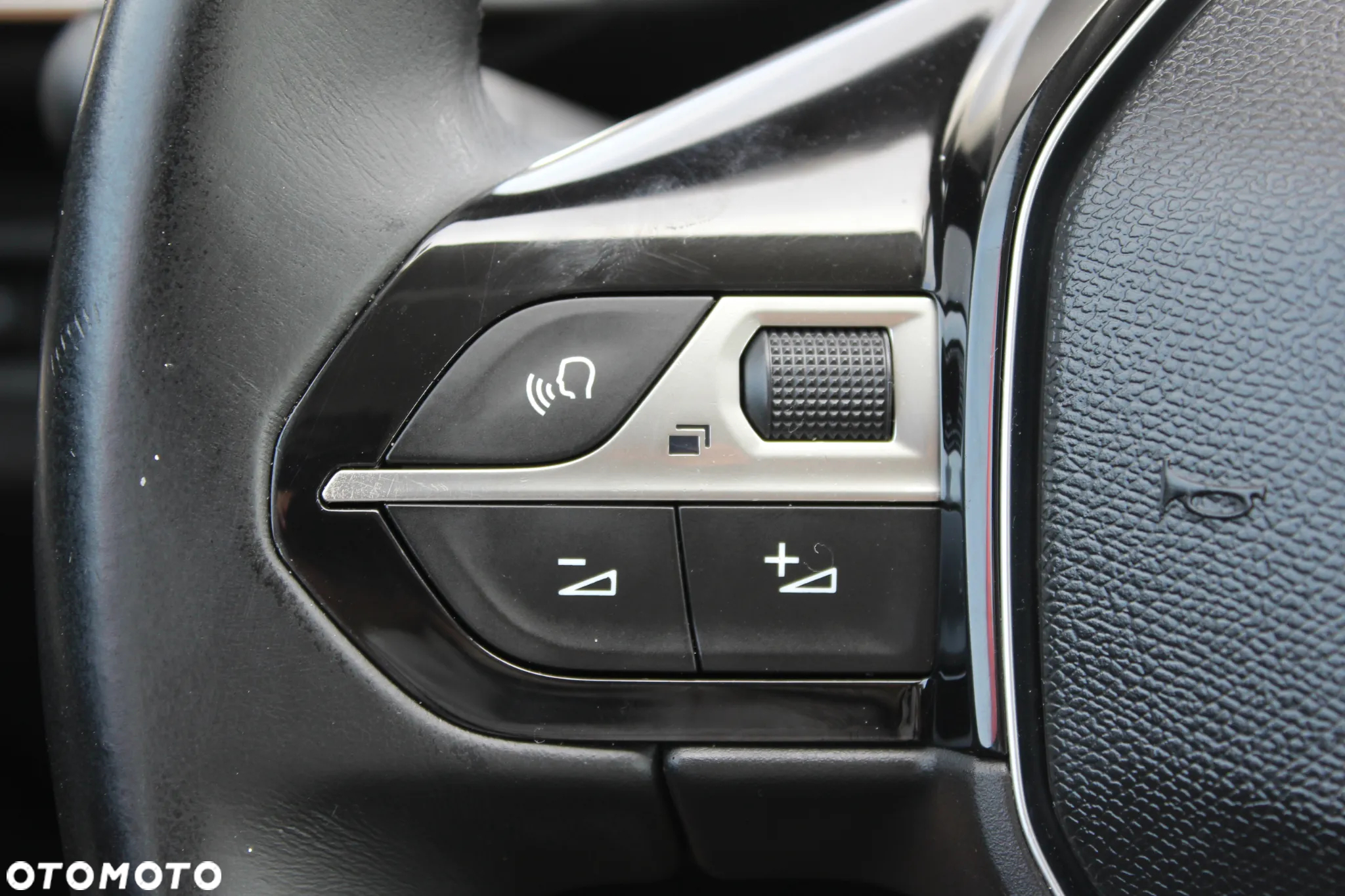 Peugeot 3008 1.6 BlueHDi Style S&S - 15