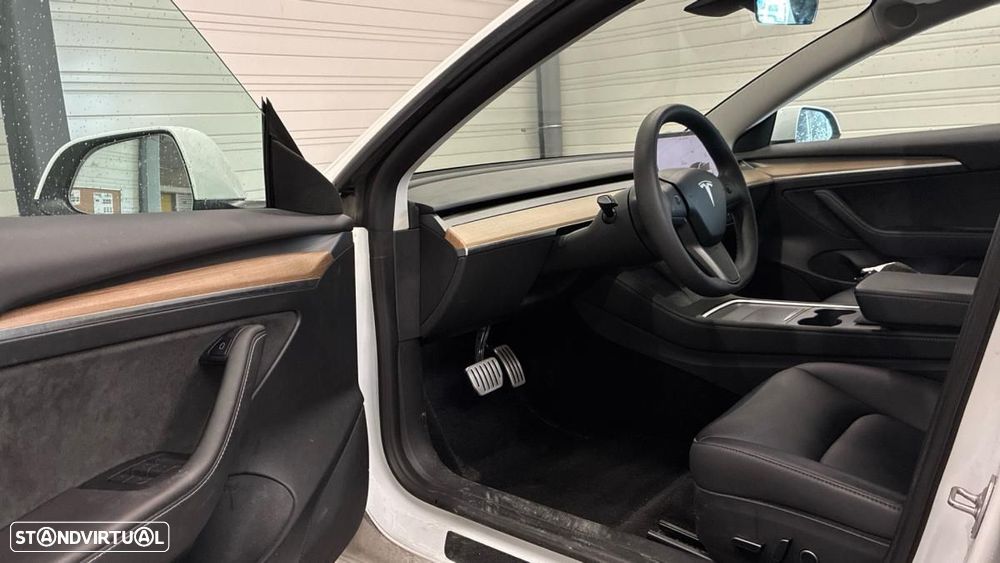 Tesla Model 3 Long Range AWD Dual Motor Performance - 5