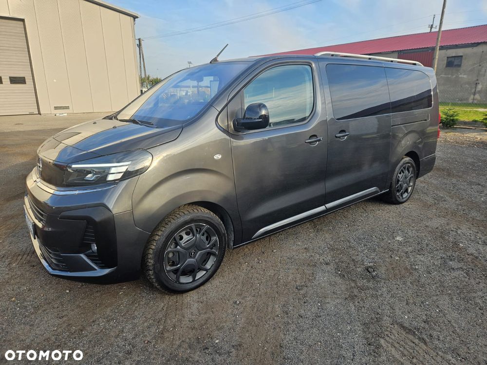 Opel Zafira 2024 photo 4