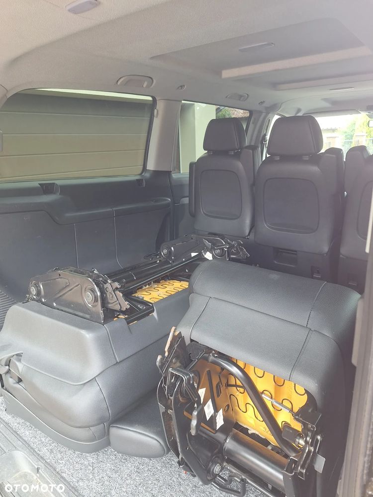 Mercedes-Benz Vito Shuttle 639.705 - 35