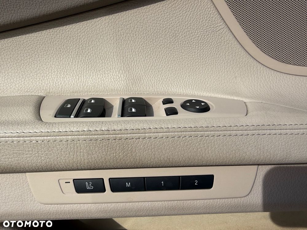 BMW Seria 7 - 20