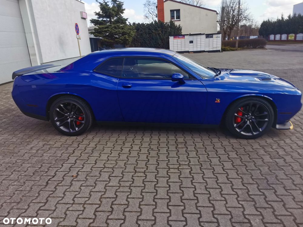 Dodge Challenger 6.4 Scat Pack - 6