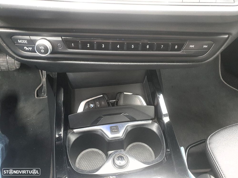 BMW 116 d Aut. Sport Line - 23