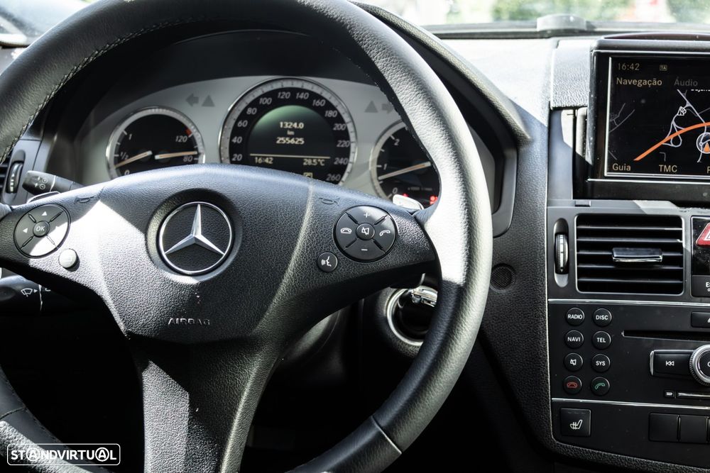 Mercedes-Benz C 320 - 21