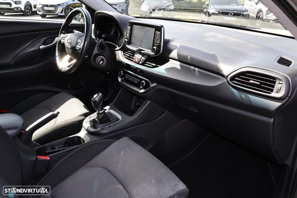 Hyundai i30 SW 1.0 T-GDi Comfort+Navi - 13