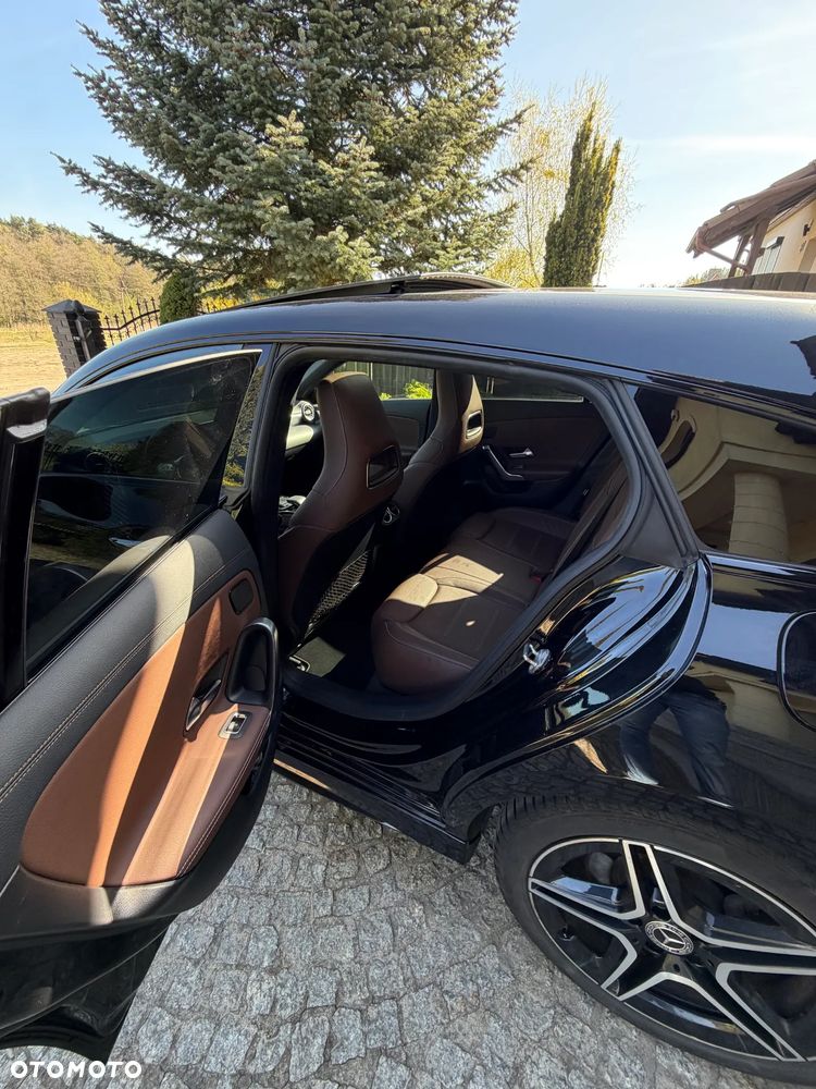 Mercedes-Benz CLA 200 d AMG Line 8G-DCT - 8