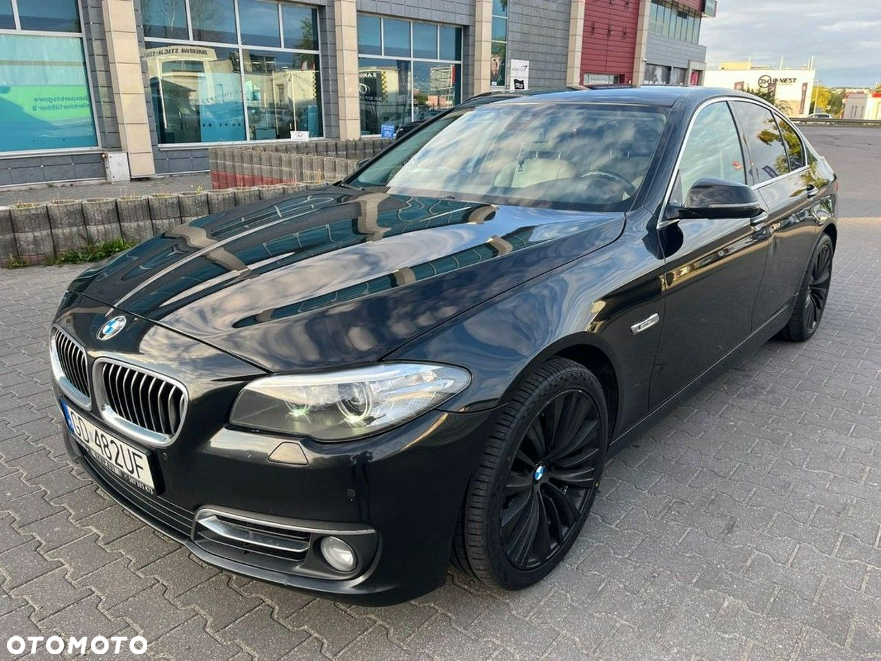 BMW Seria 5 525d xDrive Luxury Line - 2