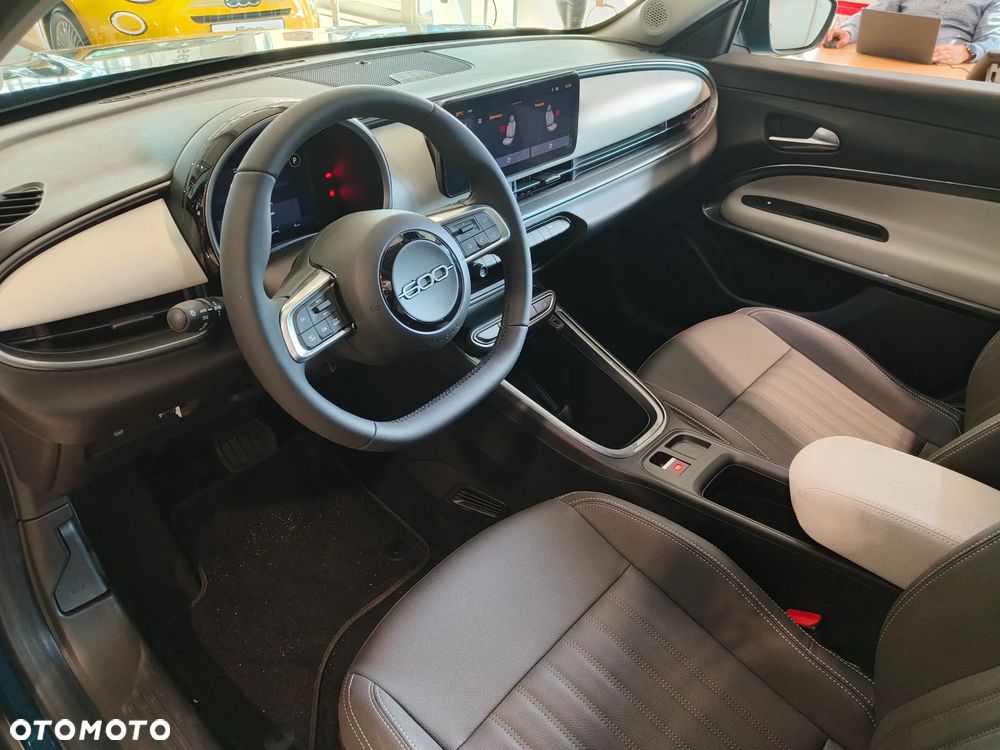 Fiat 600 1.2 Turbo La Prima eDCT - 8