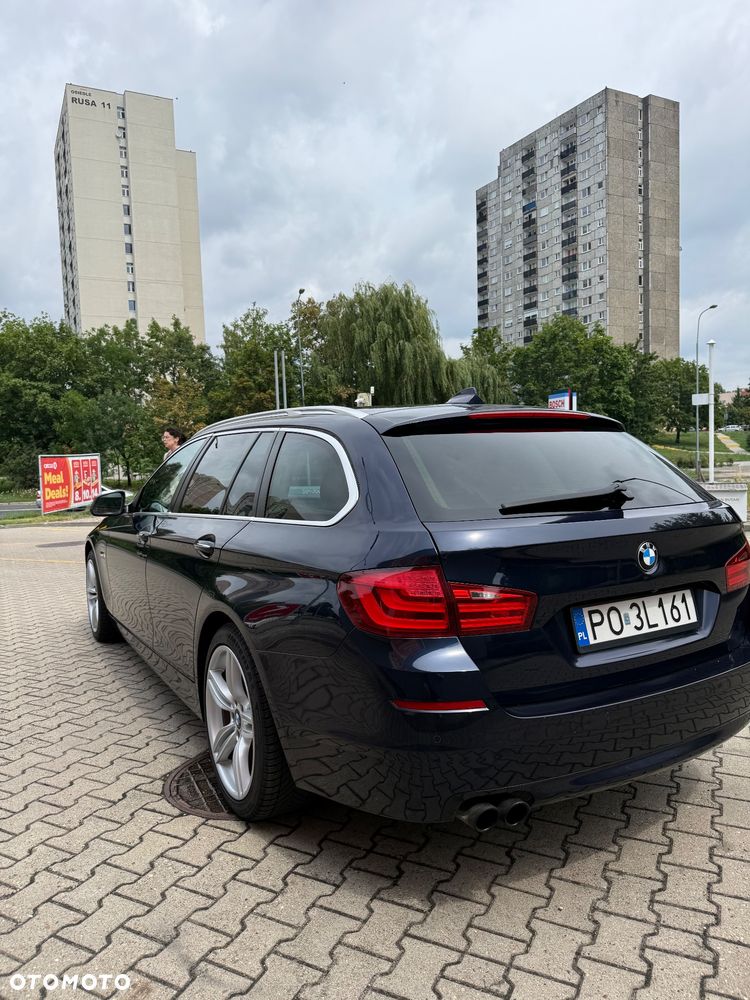 BMW Seria 5 520i - 7