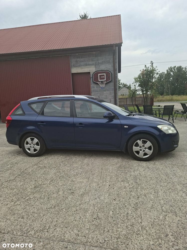 Kia Ceed 1.6 Crdi Comfort - 3