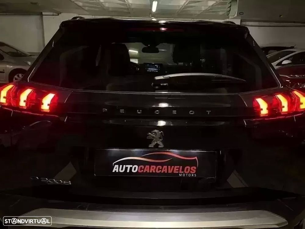 Peugeot e-2008 50 kWh Allure Pack - 46