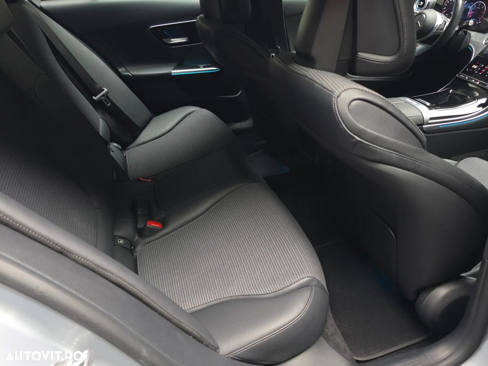 Mercedes-Benz C 220 d 9G-TRONIC Avantgarde - 33