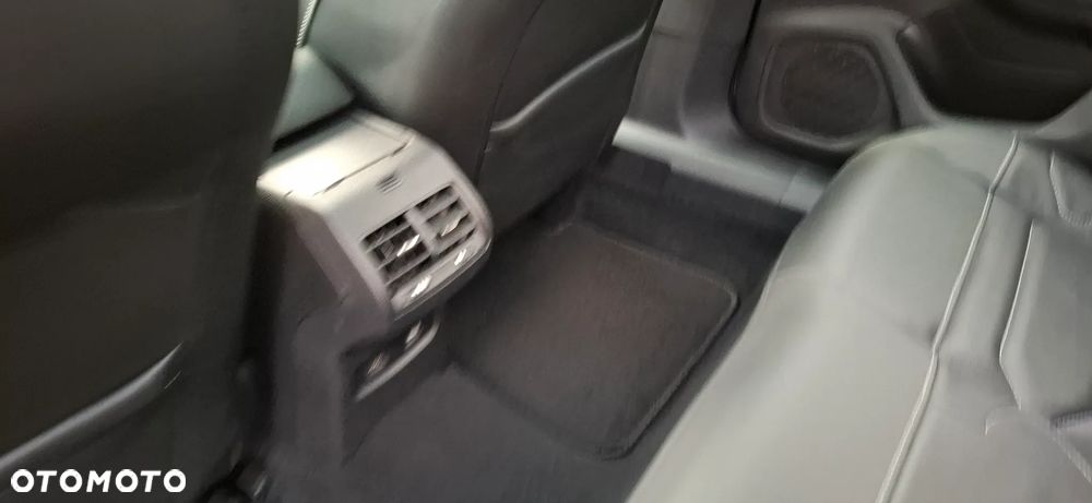 Citroën C4 1.2 PureTech Shine S&S EAT8 - 11