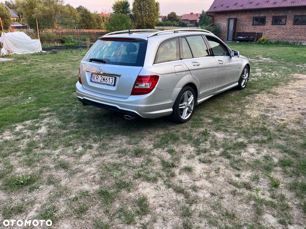 Mercedes-Benz Klasa C 300 CDI 4Matic 7G-TRONIC Avantgarde Edition - 12