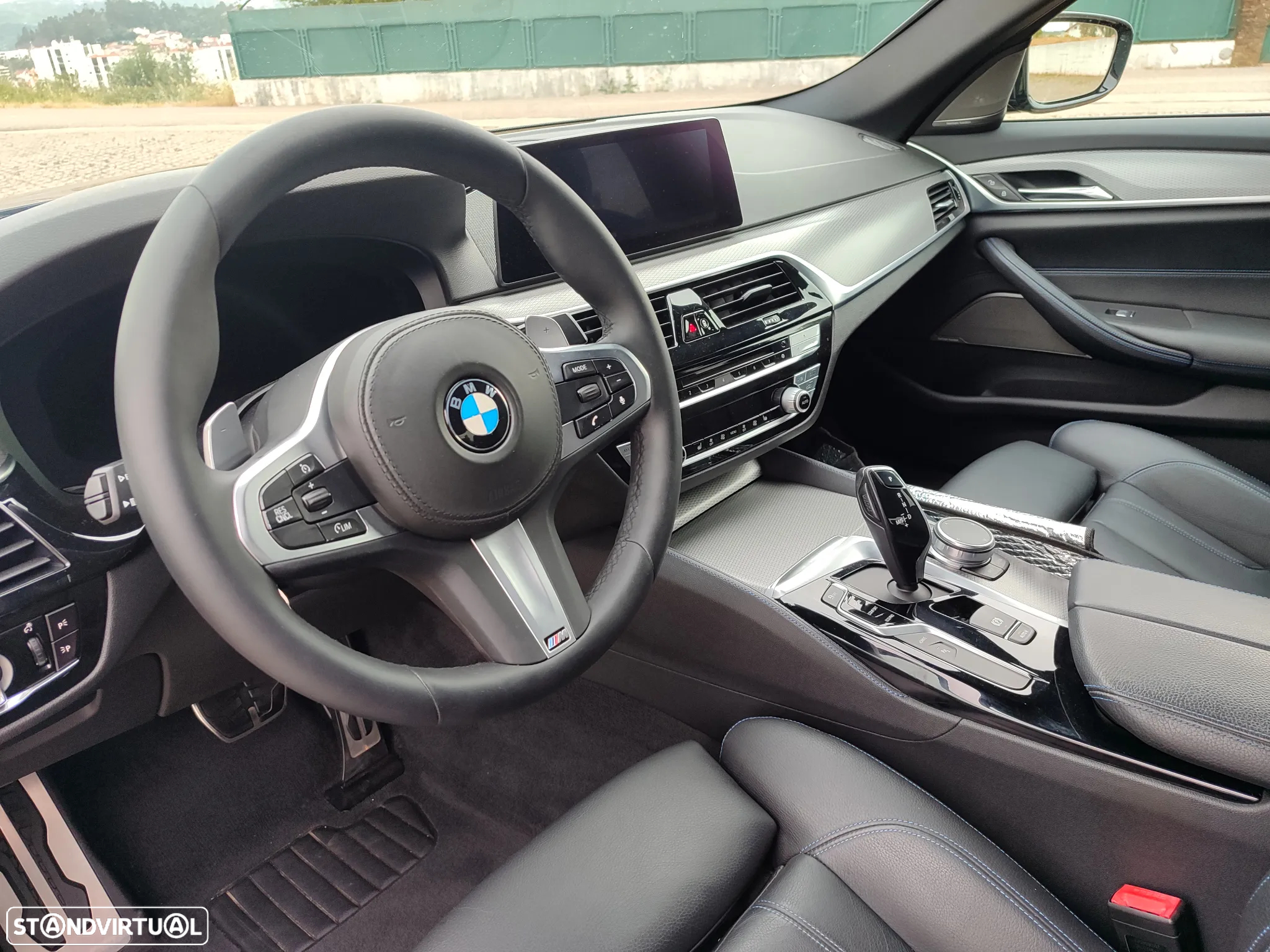 BMW 530 e iPerformance Pack M - 24