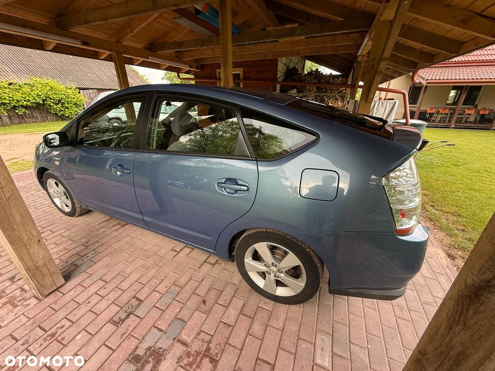 Toyota Prius 1.5 VVT-i Sol - 5