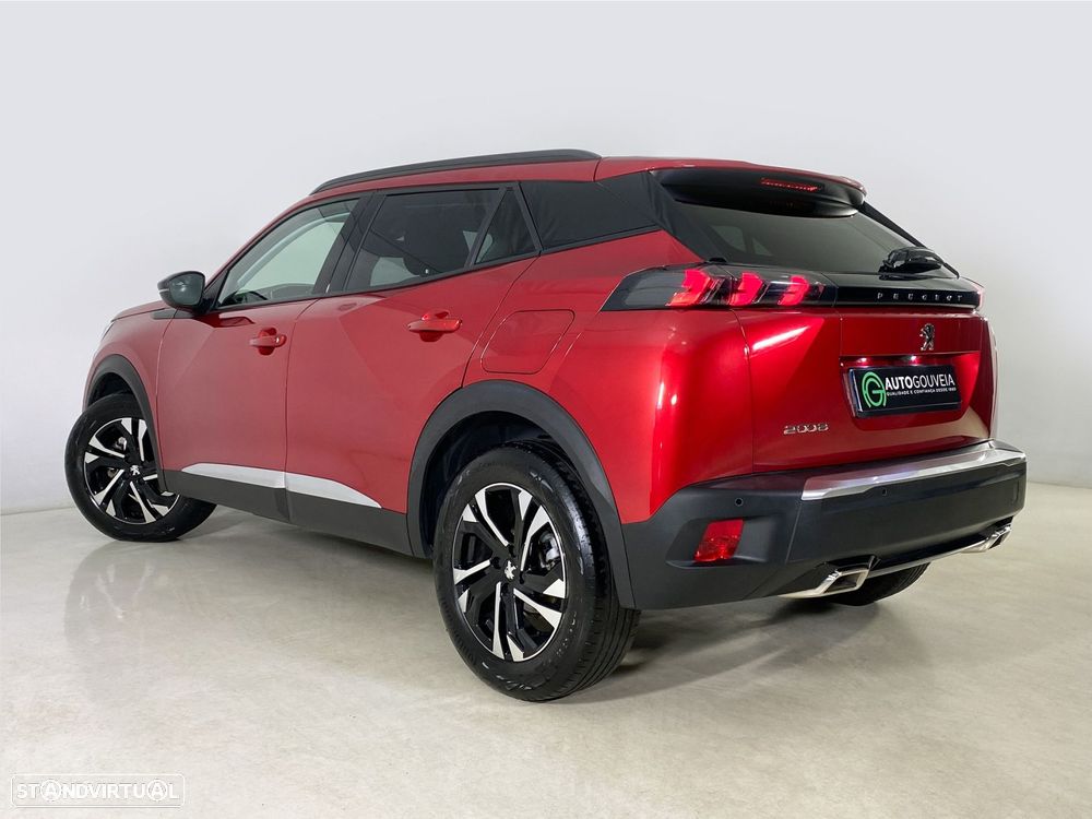 Peugeot 2008 1.2 PureTech Allure Pack EAT8 - 5