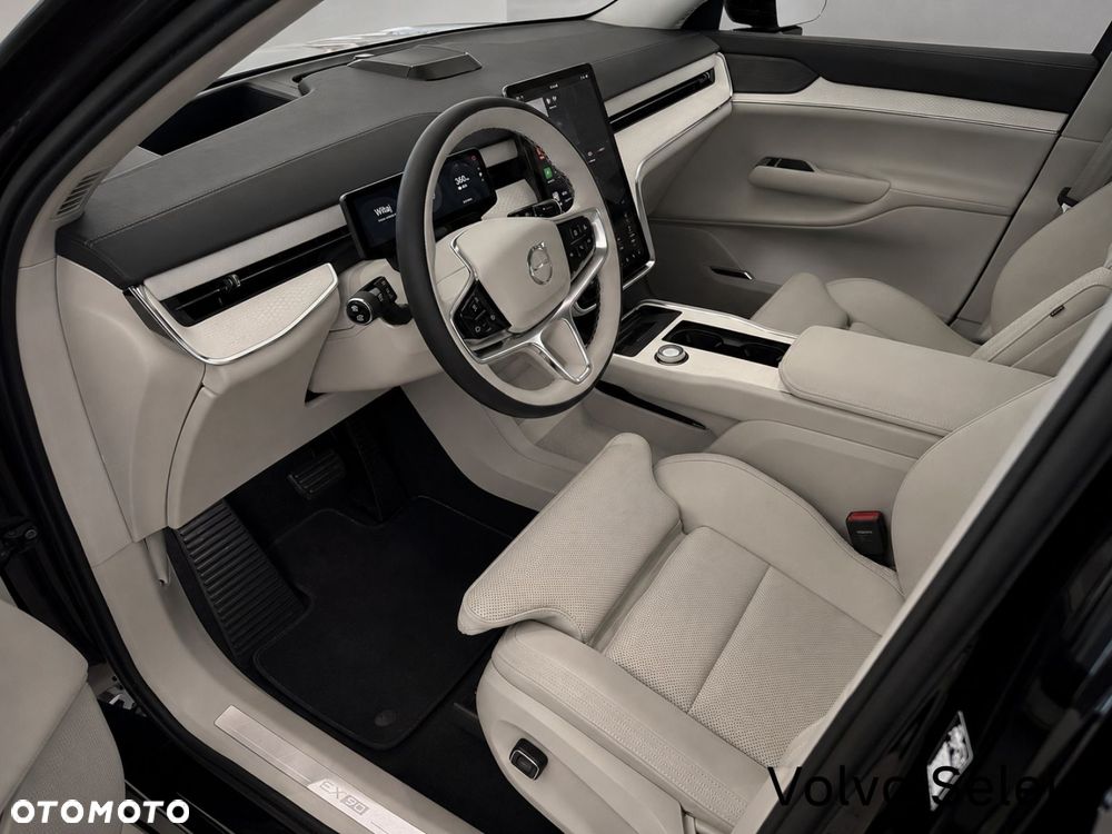 Volvo EX90 - 5